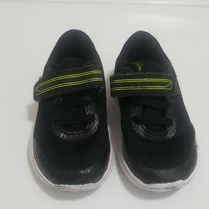 Cat and jack boys shoe